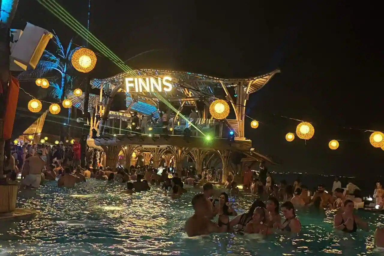 Bali Nightlife Transport: How to Get Home Safely from Beach Clubs ๐ฅ